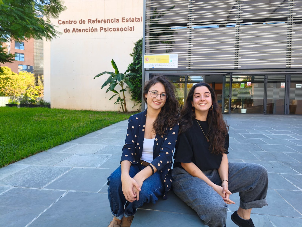 De izquierda a derecha: Esther Jara Cases y Miriam Castelló Parra