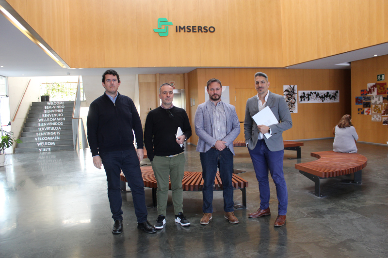 De izquierda a derecha: Alfonso Barrós-Loscertales, Jorge Marredo Rosa, Juan Lázaro Mateo y Agustín Martínez Molina